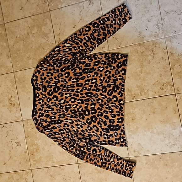Talbots size LP open cardigan cheetah print black, brown, and beige. - Picture 5 of 7